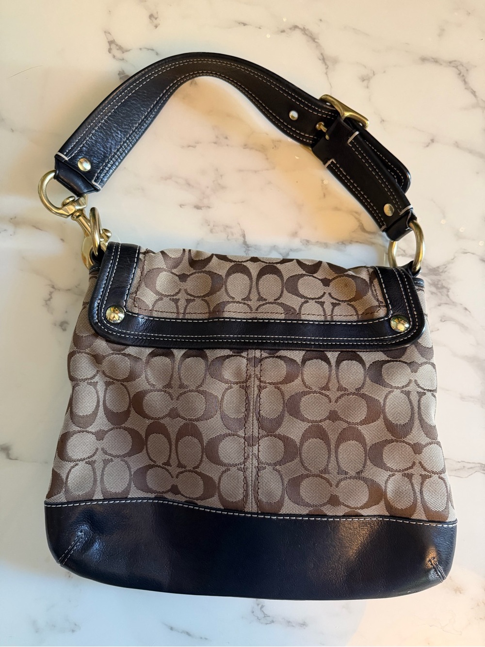 Coach Legacy 10338 Signature Khaki Flap Turnlock Shoulder Bag Striped Lining - Picture 4 of 8